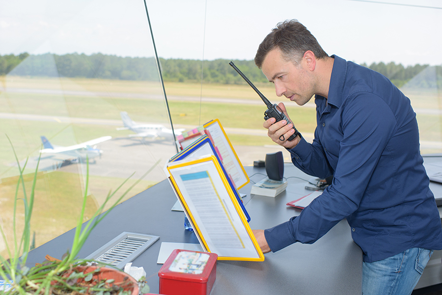 Handheld-Aviation-Radios
