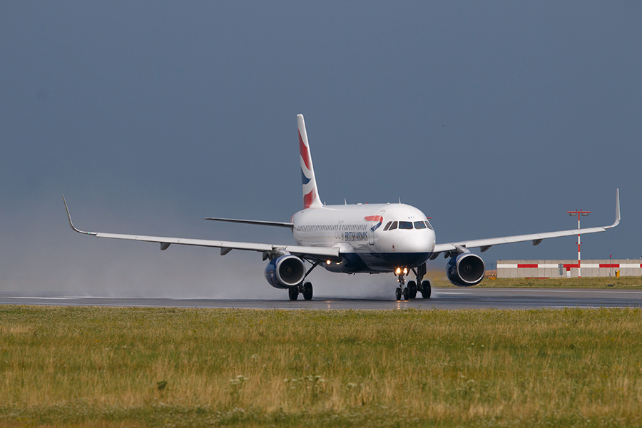 The-Science-Of-Aircraft-Hydroplaning