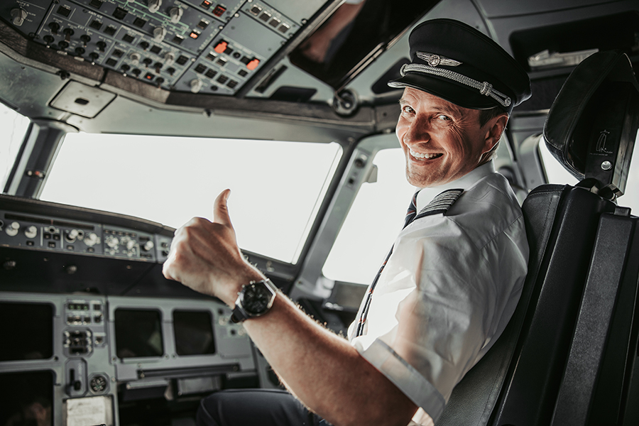 Commercial-Airline-Pilots